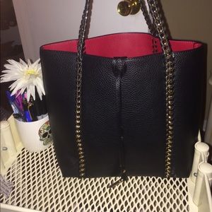 Chained/stitched tote
